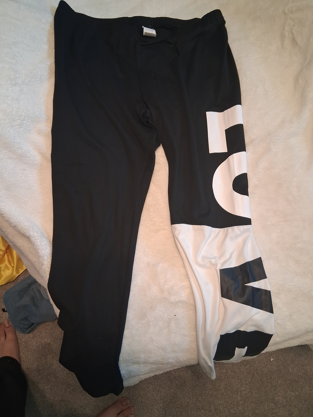 SHEIN Black and White Graphic Leggings